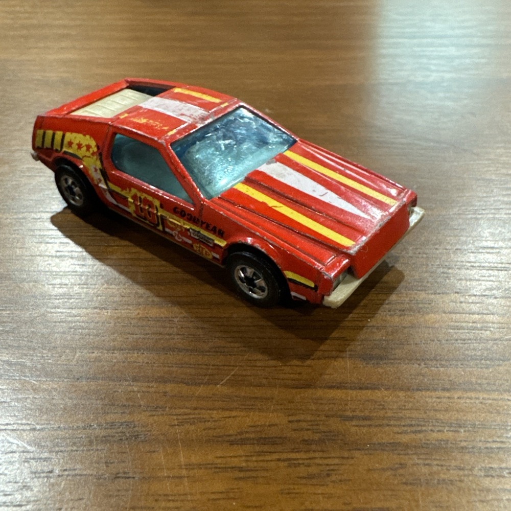 Vintage 1979 Mattel Hot Wheels Red Delorean Turismo STP #10 Goodyear Hong Kong - Picture 5 of 7